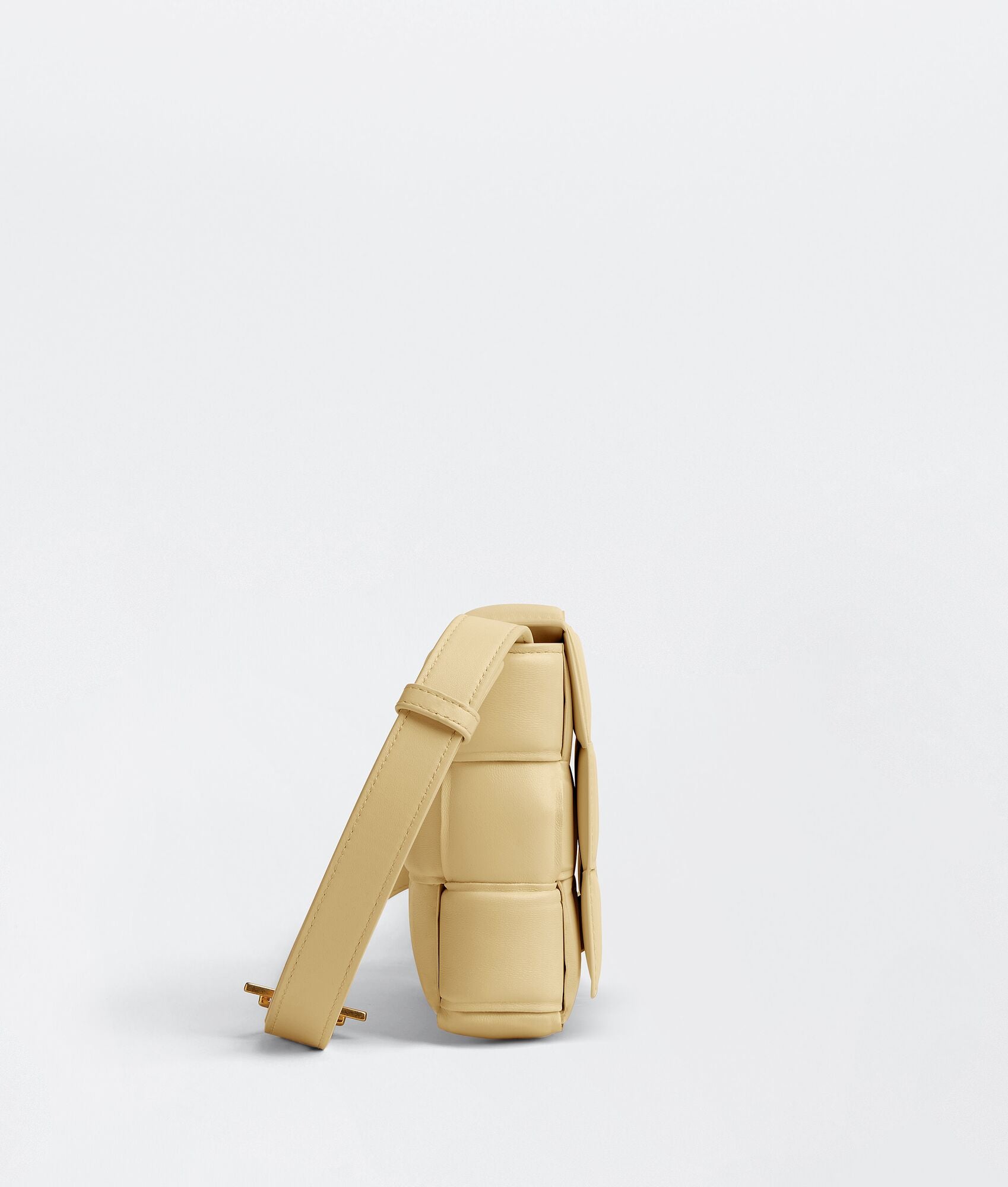Padded Cassette bag Women